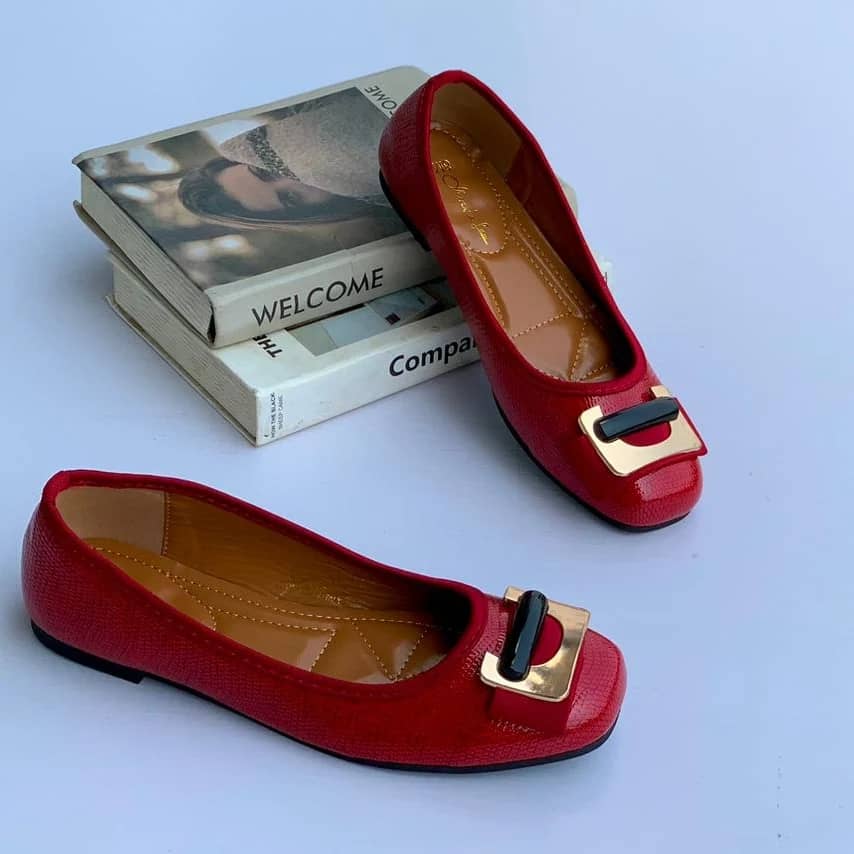 Ladies Flat Shoe